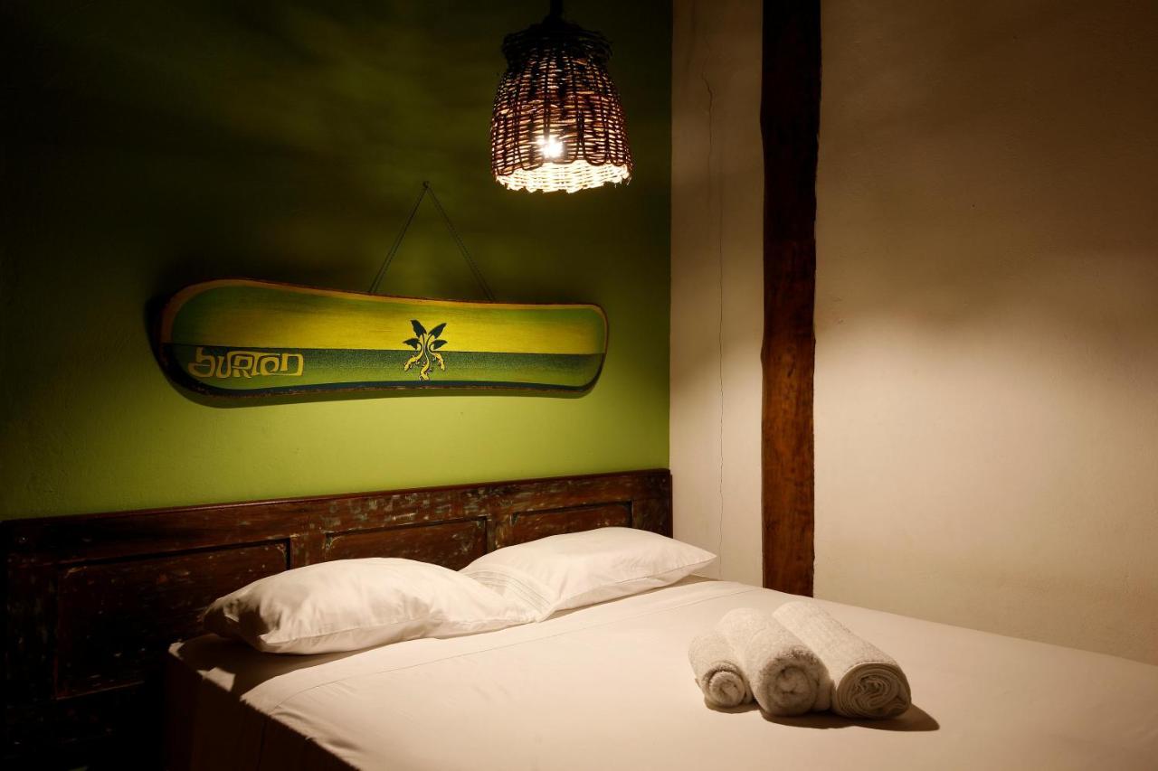Bahia Surf Camp Abrantes Exterior photo